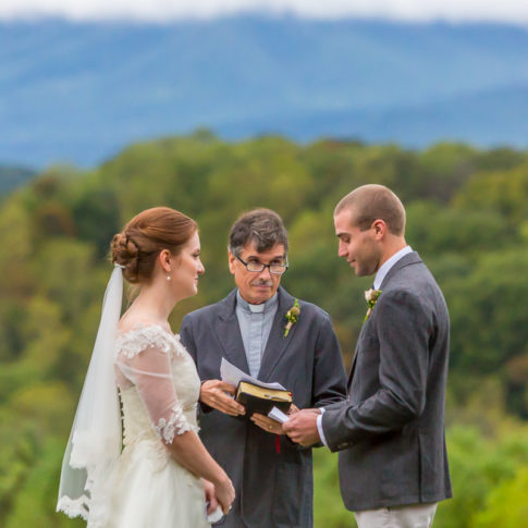 Elizabeth + Tim >> Wedding