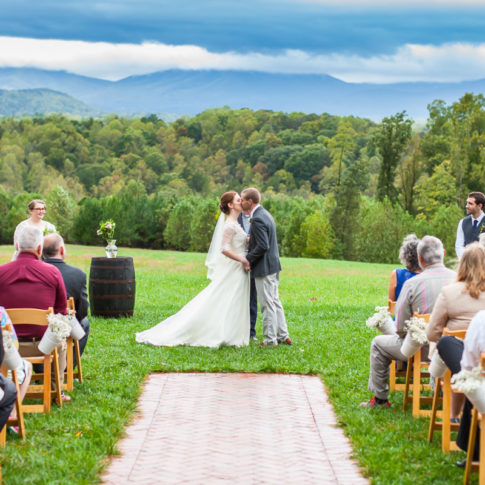 Elizabeth + Tim >> Wedding